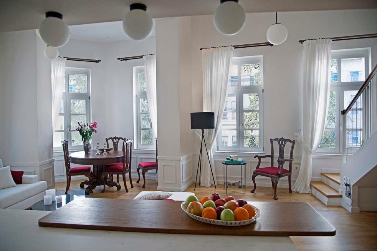 Four Streets Athens - Luxury Suites Apartments In Atina Dış mekan fotoğraf
